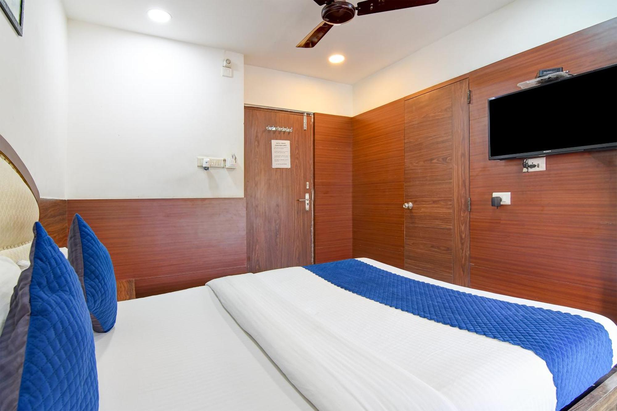 Hotel Q Inn 콜카타 외부 사진