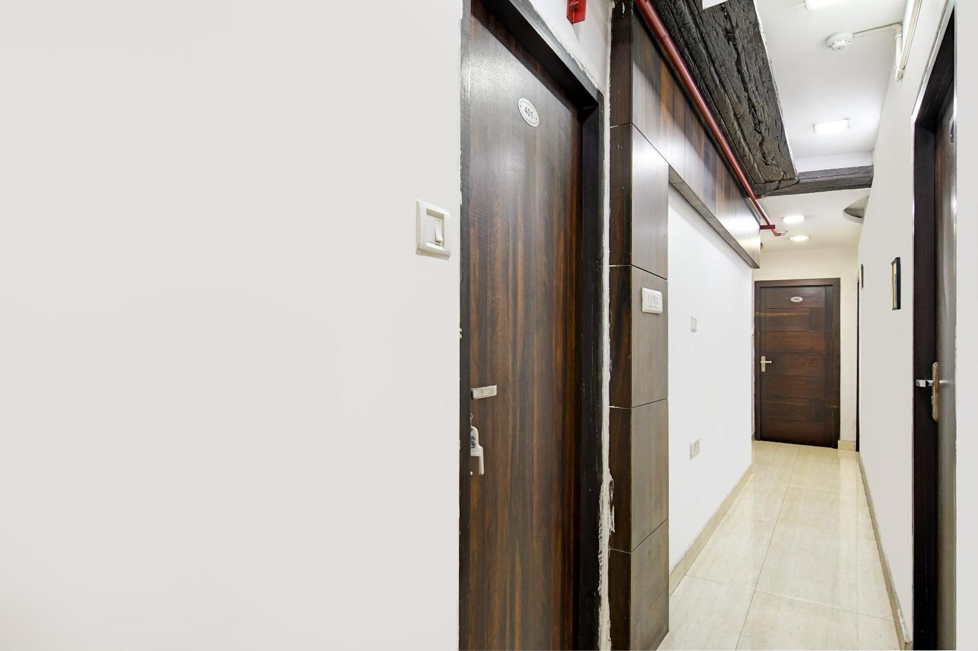 Hotel Q Inn 콜카타 외부 사진