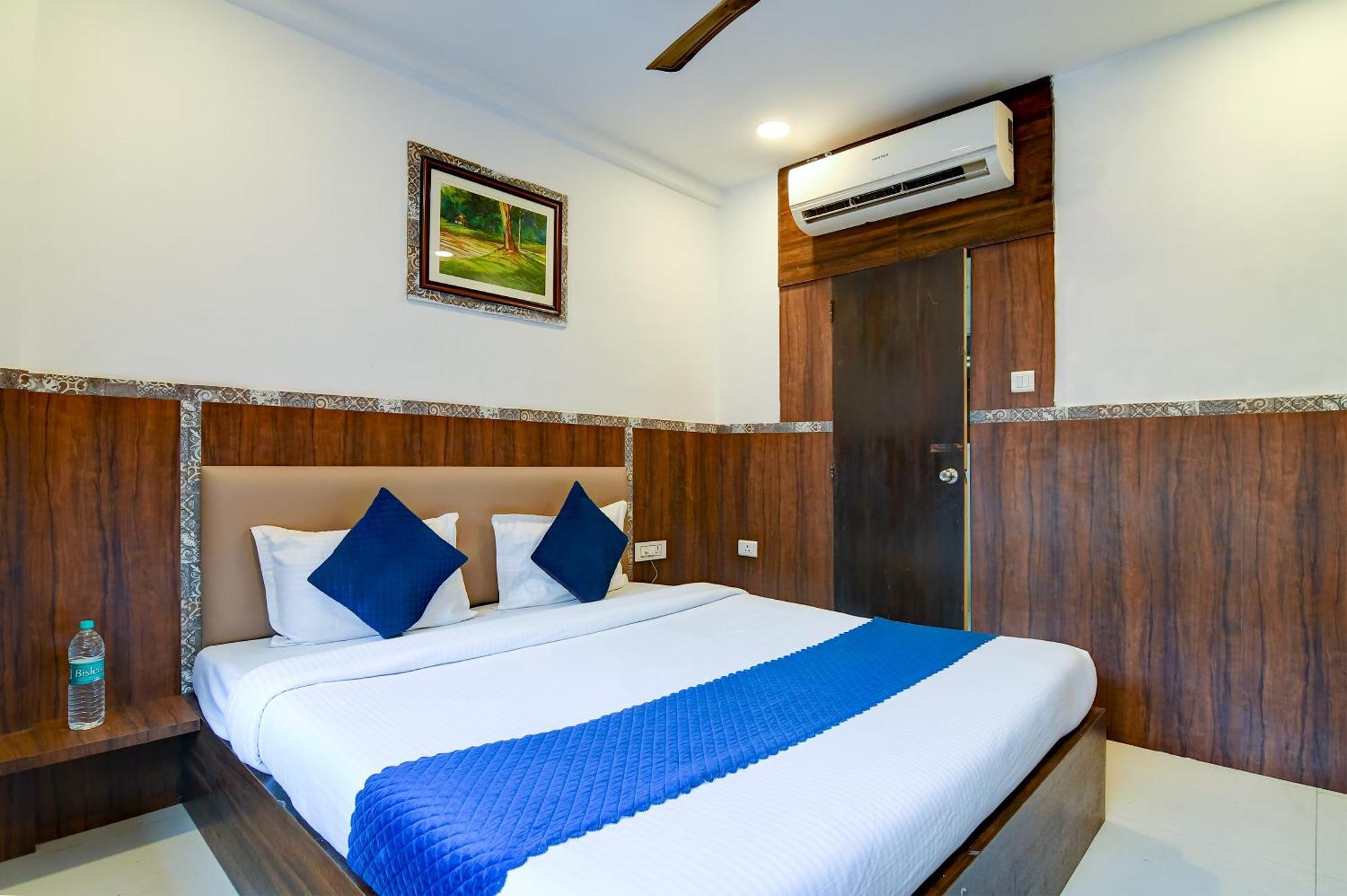 Hotel Q Inn 콜카타 외부 사진