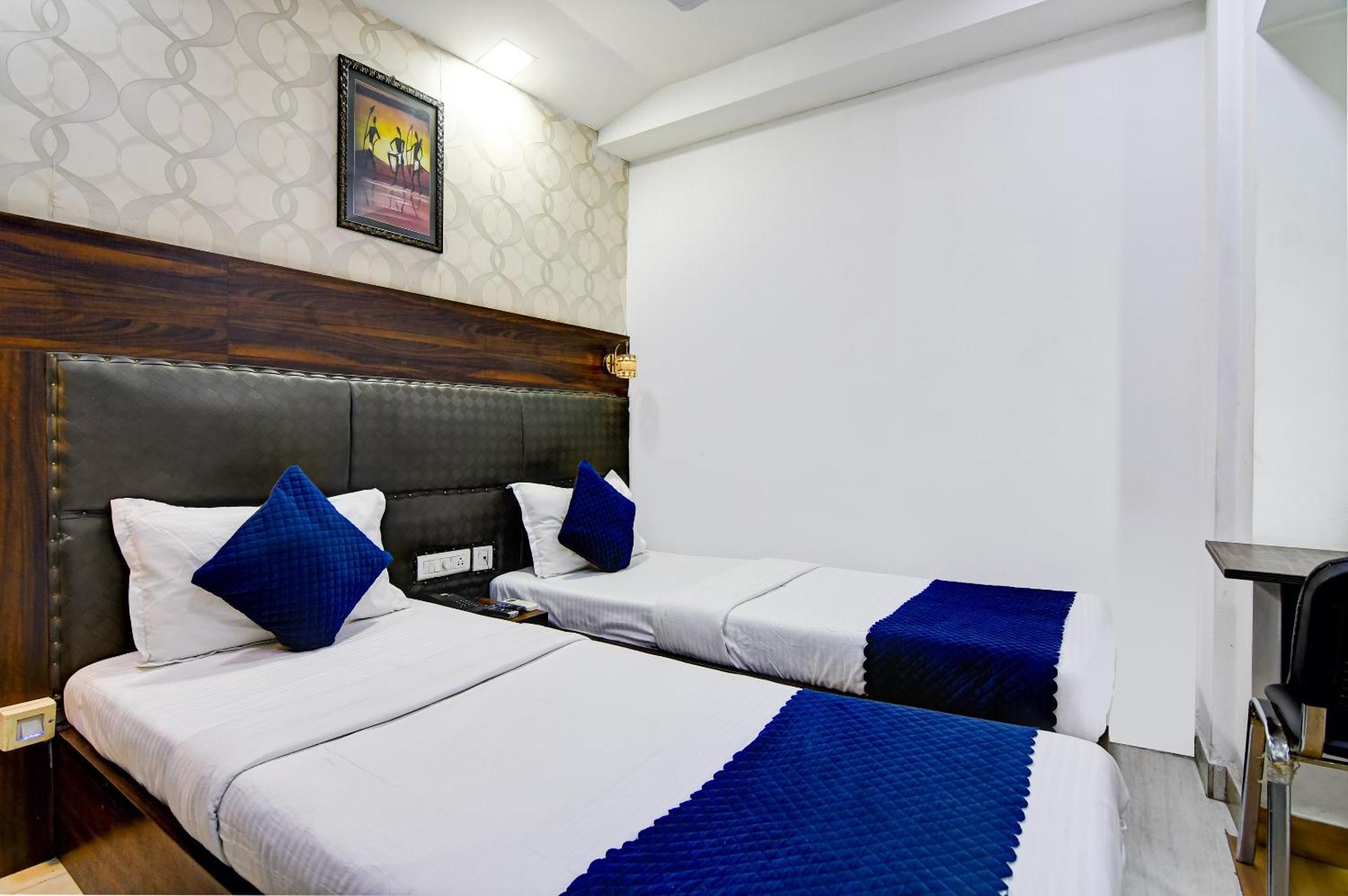 Hotel Q Inn 콜카타 외부 사진