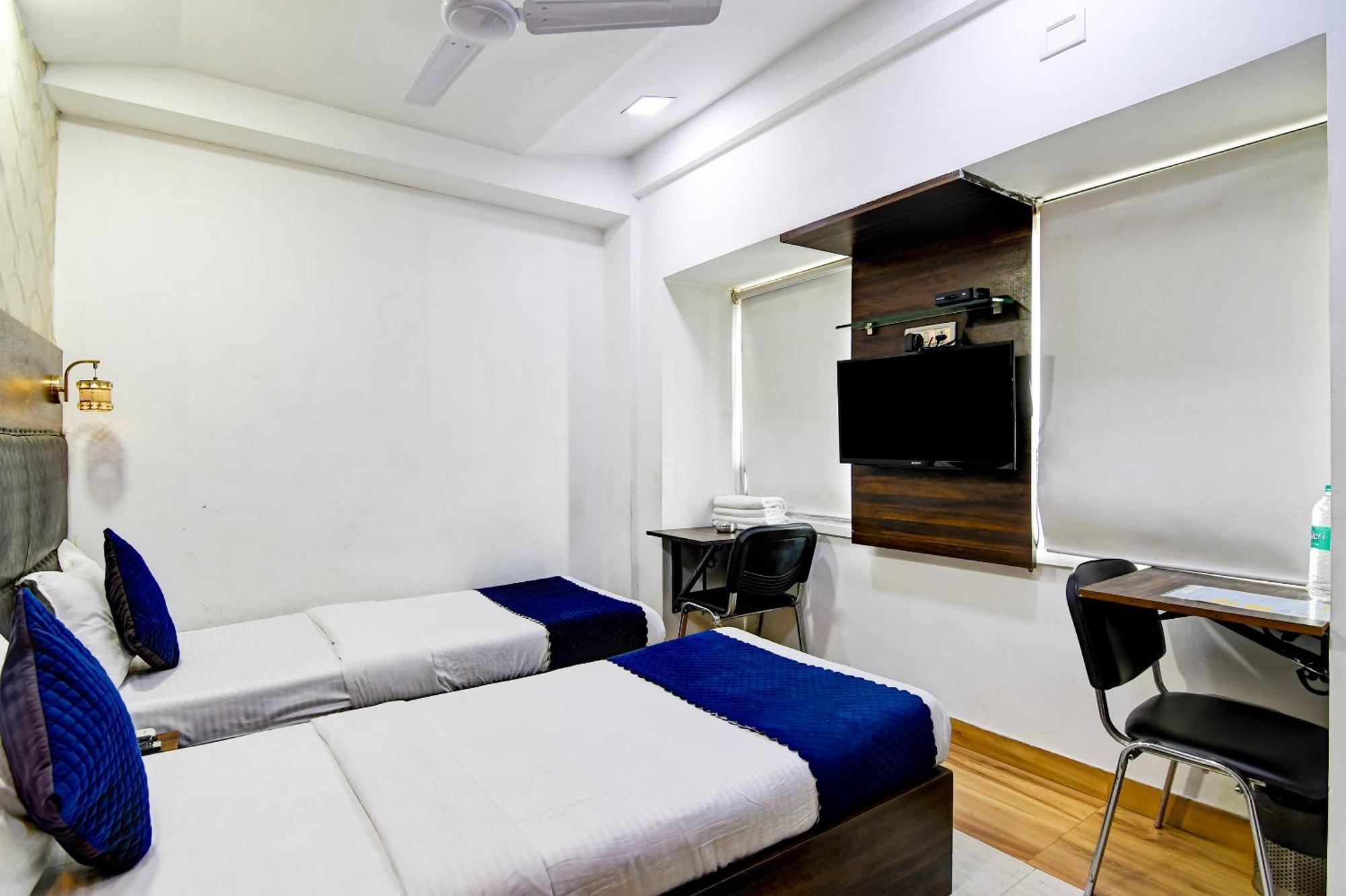 Hotel Q Inn 콜카타 외부 사진